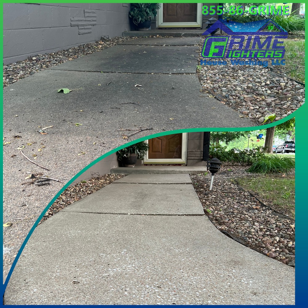 St. Joseph MO: Concrete & House Wash